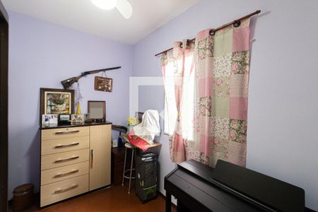 Casa 1 - Quarto 2 de casa à venda com 5 quartos, 170m² em Vila Londrina, São Paulo