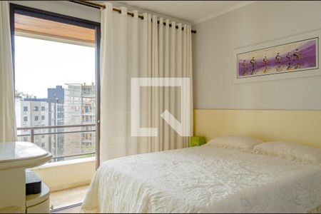 Suíte Master de apartamento para alugar com 3 quartos, 380m² em Centro, Florianópolis