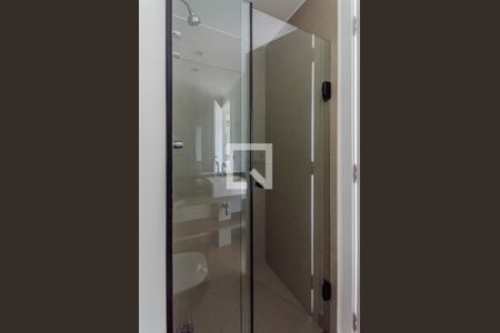 Banheiro de kitnet/studio para alugar com 1 quarto, 25m² em Vila Mariana, São Paulo