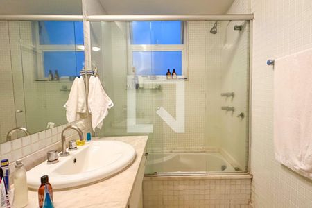 Banheiro Social 02  de apartamento à venda com 7 quartos, 510m² em Lagoa, Rio de Janeiro