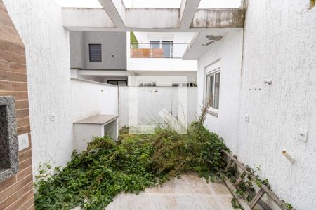 Quintal de casa de condomínio à venda com 3 quartos, 105m² em Aberta dos Morros, Porto Alegre