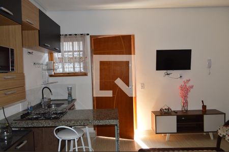 Sala e Cozinha de kitnet/studio para alugar com 1 quarto, 28m² em Mirandópolis, São Paulo