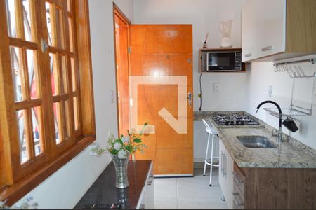 Cozinha de kitnet/studio para alugar com 1 quarto, 18m² em Mirandópolis, São Paulo
