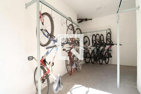 Bicicletário de apartamento para alugar com 2 quartos, 37m² em Água Branca, São Paulo