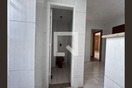 Banheiro de Serviço de apartamento à venda com 3 quartos, 80m² em Jacarepaguá, Rio de Janeiro