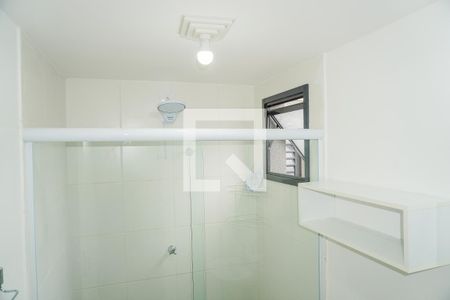 Banheiro de kitnet/studio para alugar com 1 quarto, 26m² em Pinheiros, São Paulo