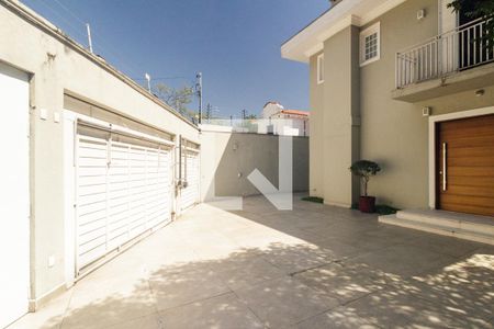 Garagem de casa à venda com 3 quartos, 350m² em Pacaembu, São Paulo
