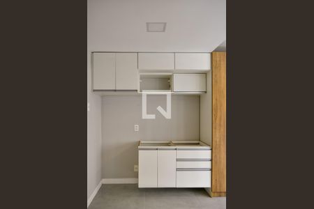 Cozinha de apartamento à venda com 1 quarto, 27m² em Farroupilha, Porto Alegre