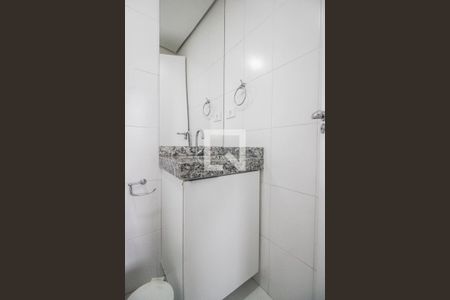 Banheiro de apartamento para alugar com 1 quarto, 26m² em Tucuruvi, São Paulo