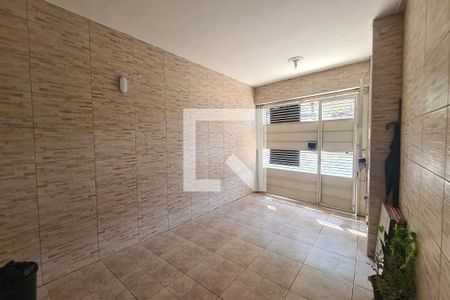 Garagem de casa à venda com 3 quartos, 100m² em Vila Santa Clara, São Paulo