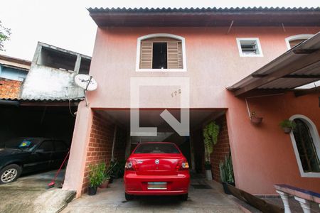 Fachada  de casa à venda com 3 quartos, 281m² em Itaquera, São Paulo