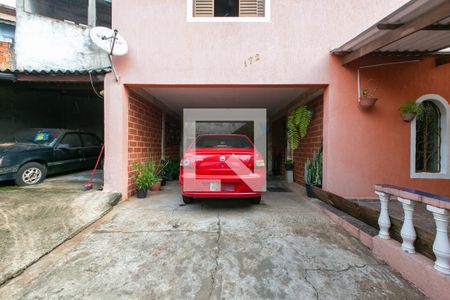 Garagem  de casa à venda com 3 quartos, 281m² em Itaquera, São Paulo