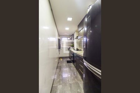 Cozinha de apartamento à venda com 3 quartos, 54m² em Vila Carmosina, São Paulo