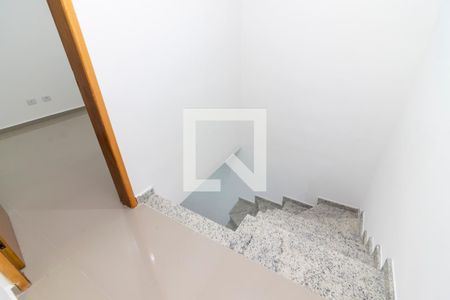 Escada de apartamento à venda com 2 quartos, 63m² em Vila Ester (zona Norte), São Paulo