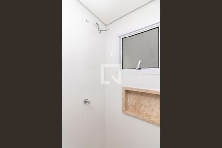 Banheiro de apartamento à venda com 2 quartos, 63m² em Vila Ester (zona Norte), São Paulo