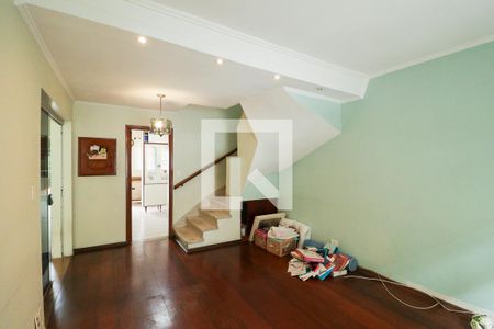 Sala de casa à venda com 3 quartos, 130m² em Conjunto Residencial Santa Terezinha, São Paulo
