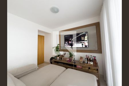 Sala de apartamento à venda com 3 quartos, 90m² em Castelo, Belo Horizonte