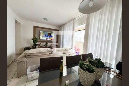 Sala de apartamento à venda com 3 quartos, 90m² em Castelo, Belo Horizonte