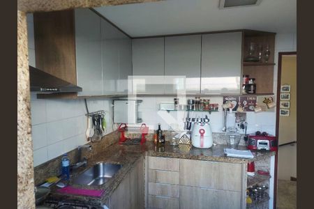 Apartamento à venda com 3 quartos, 180m² em Charitas, Niterói