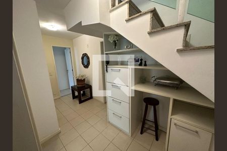 Apartamento à venda com 3 quartos, 180m² em Charitas, Niterói