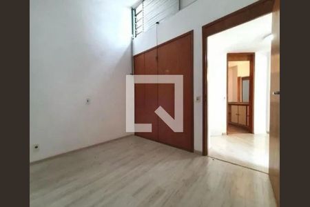 Casa à venda com 3 quartos, 190m² em Jardim Namba, São Paulo