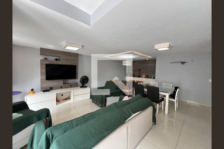 Sala de casa de condomínio à venda com 7 quartos, 173m² em Anil, Rio de Janeiro