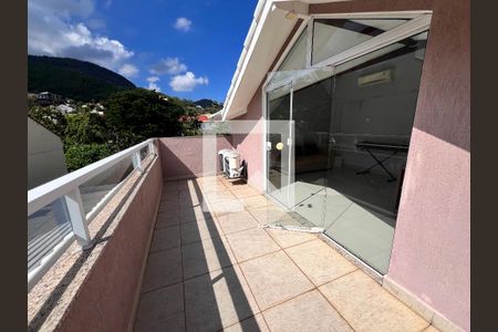 Varanda Suíte 01 de casa de condomínio à venda com 5 quartos, 173m² em Anil, Rio de Janeiro
