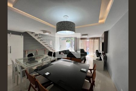 Sala de casa de condomínio à venda com 7 quartos, 173m² em Anil, Rio de Janeiro