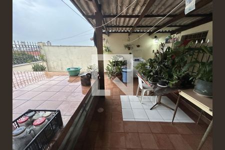 Casa à venda com 3 quartos, 227m² em Vila Carrão, São Paulo