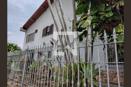 Casa à venda com 4 quartos, 230m² em Piratininga, Niterói