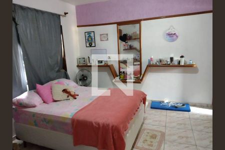 Casa à venda com 4 quartos, 230m² em Piratininga, Niterói