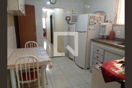 Casa à venda com 4 quartos, 200m² em Centro, Niterói