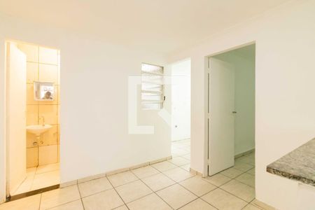 Sala de casa para alugar com 1 quarto, 38m² em Rio Pequeno, São Paulo