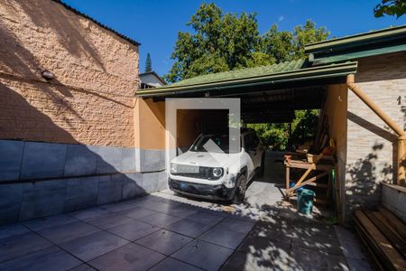Garagem de casa à venda com 6 quartos, 100m² em Nonoai, Porto Alegre