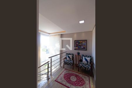 Corredor  de casa de condomínio à venda com 3 quartos, 268m² em Swiss Park, Campinas