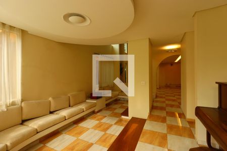 Sala da Lareira de casa à venda com 4 quartos, 500m² em Vila Assunção, Santo André