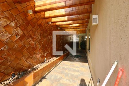 Corredor externo de casa à venda com 4 quartos, 500m² em Vila Assunção, Santo André