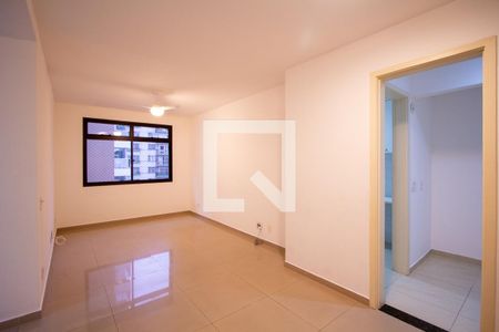 Sala de apartamento à venda com 2 quartos, 80m² em Icaraí, Niterói