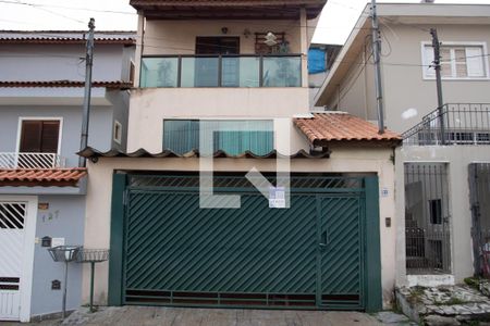 Fachada de casa à venda com 3 quartos, 143m² em Jardim Sonia, São Paulo