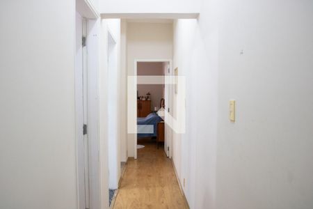 Corredor  de casa à venda com 3 quartos, 143m² em Jardim Sonia, São Paulo