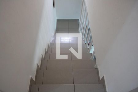 Corredor  de casa à venda com 3 quartos, 143m² em Jardim Sonia, São Paulo