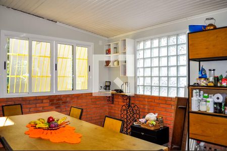 Área comum de casa à venda com 5 quartos, 200m² em Menino Deus, Porto Alegre
