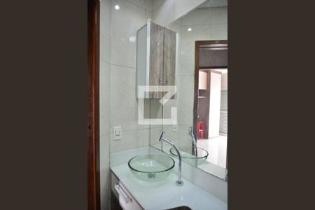 Banheiro Social de apartamento para alugar com 2 quartos, 110m² em Vila Camilópolis, Santo André