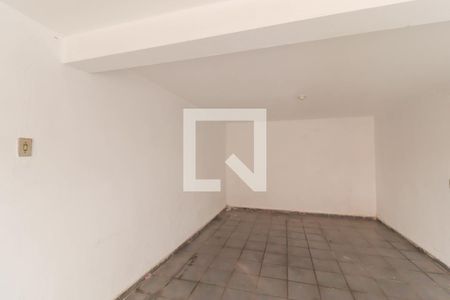 Garagem de casa à venda com 2 quartos, 128m² em Vila Aparecida, Jundiaí