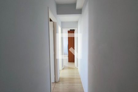 Corredor - Quartos de apartamento para alugar com 2 quartos, 59m² em Vila Faustina Ii, Campinas