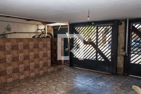 Garagem de casa à venda com 3 quartos, 300m² em Jardim Sabara, São Paulo