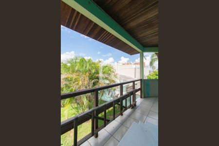 varanda de casa à venda com 4 quartos, 176m² em Igara, Canoas