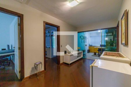 Hall de casa de condomínio para alugar com 4 quartos, 600m² em Barra da Tijuca, Rio de Janeiro