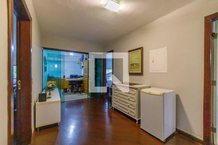 Hall de casa de condomínio para alugar com 4 quartos, 600m² em Barra da Tijuca, Rio de Janeiro