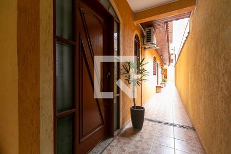 Corredor de casa para alugar com 4 quartos, 100m² em Parada Xv de Novembro, São Paulo